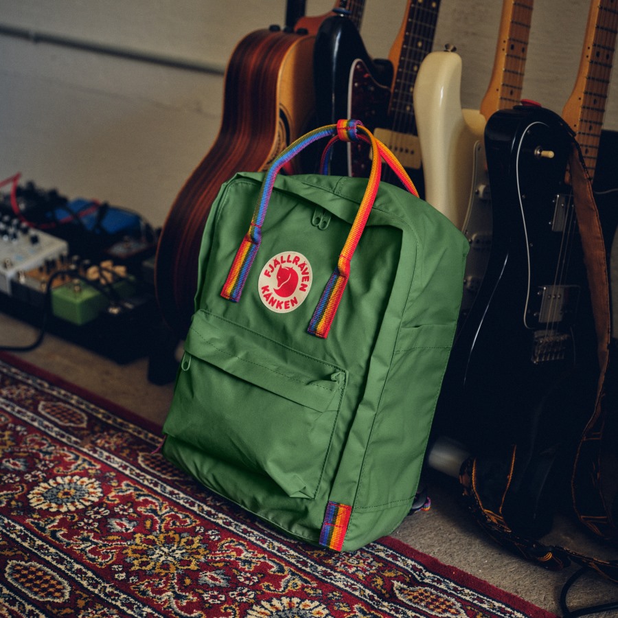 Kånken Rainbow Burnt Orange-Rainbow Pattern Fjällräven