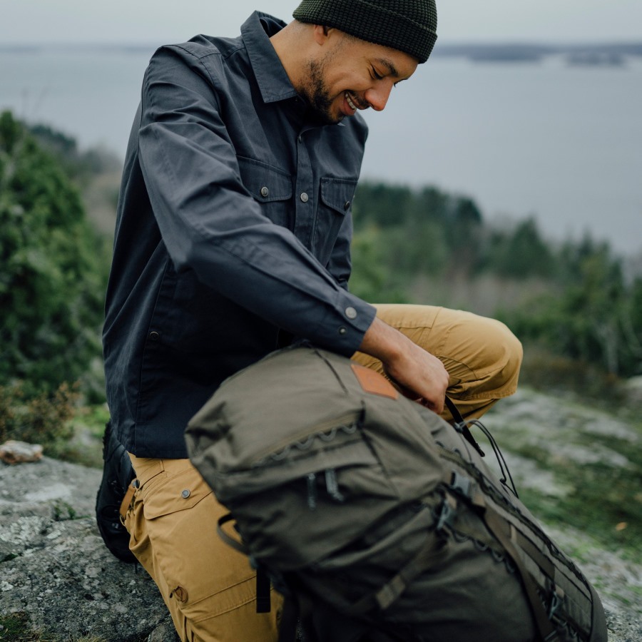 Fjällräven Dark Navy-Black Vidda Pro Trousers M Long